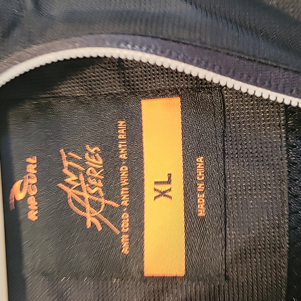 Jacket - Picture 2 of 5